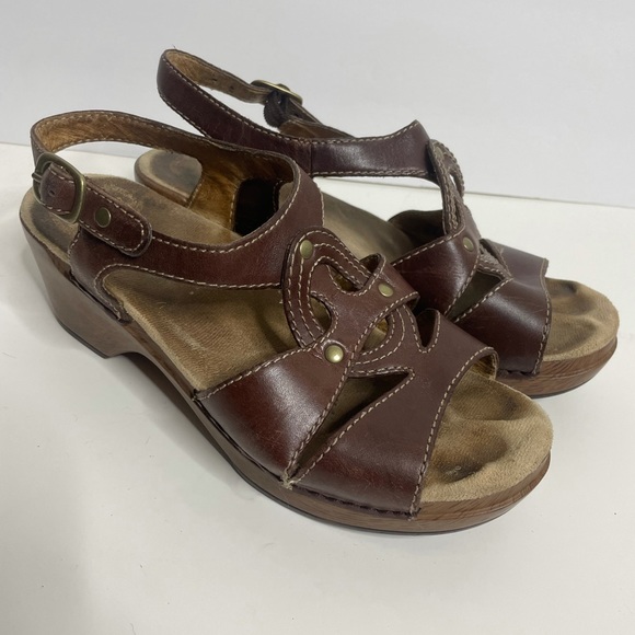Dansko Clogs Sandals Womens 39 / 8.5 Brown Leather Ankle Strap W Buckle Casual - Picture 7 of 10